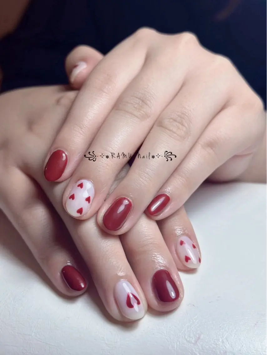 ネイル キラキラネイル 韓国ネイル バレンタイン ワンホンネイル ハンドネイル RAMU Nail 恵比寿店のネイルデザイン