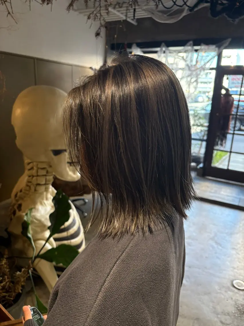 ミディアム 舩津 菜月のヘアスタイル