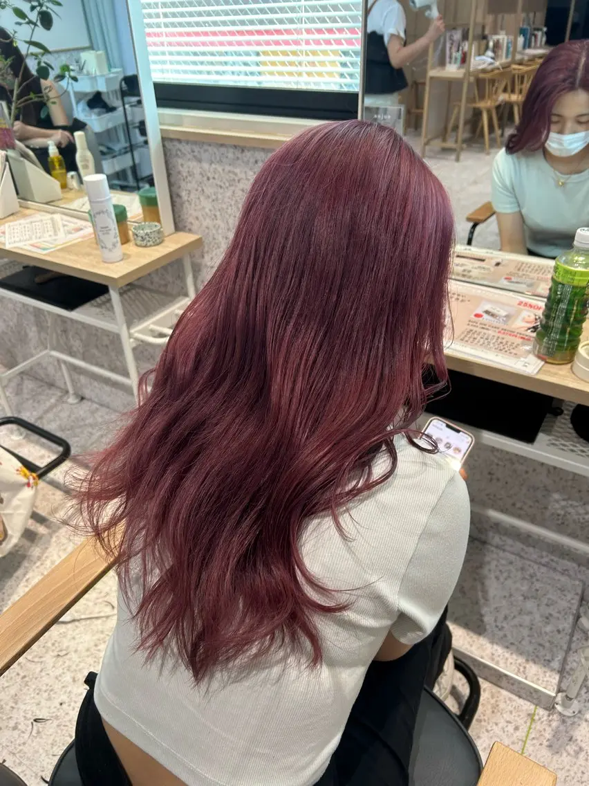 カラー ダブルカラー イヤリングカラー ハイトーンカラー インナーカラー 髪質改善 ヘアカラー ♡ハイトーン★ ネイル/しの♡のヘアスタイル