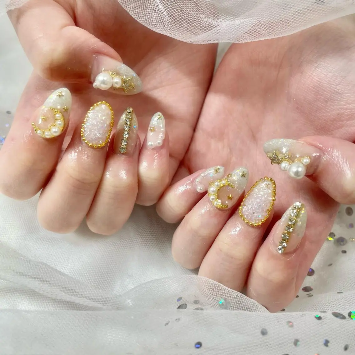 ネイル ガーリー キラキラネイル ハンドネイル 🎀AYAKO 🎀中韓ネイルのネイルデザイン