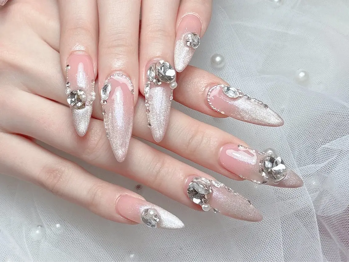 ネイル Bél Nail salonのネイルデザイン