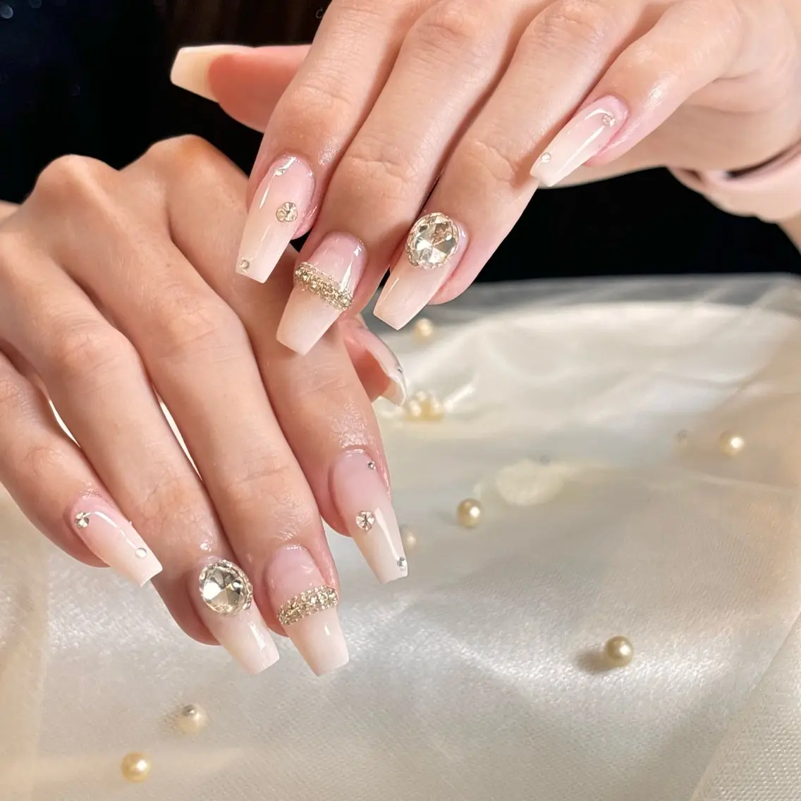 ネイル 桜ネイル 長さ出し フレンチネイル 韓国ネイル マグネットネイル ハンドネイル Kiwami nailsalonのネイルデザイン