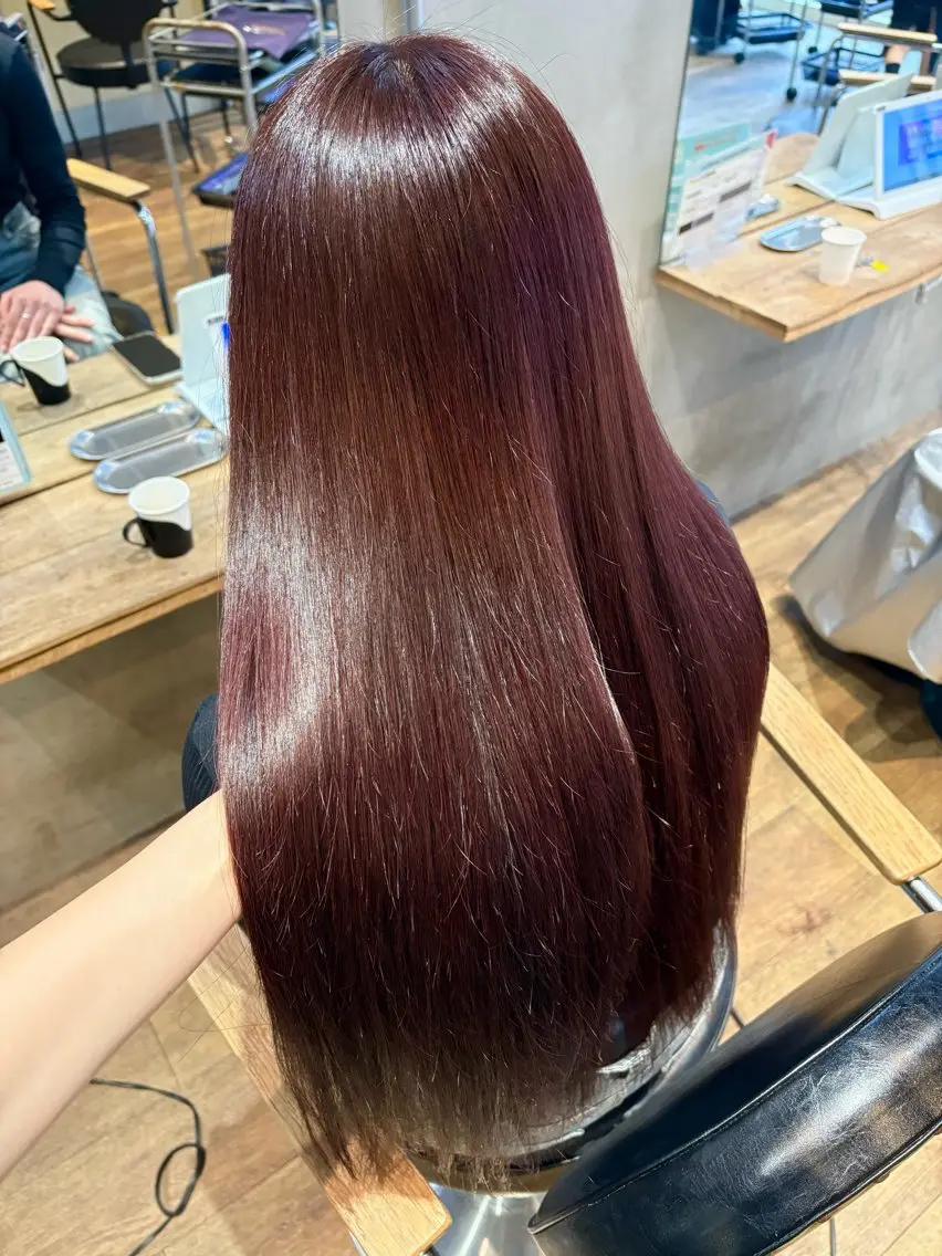 ロング ヘアカラー 井上 麻帆のヘアスタイル