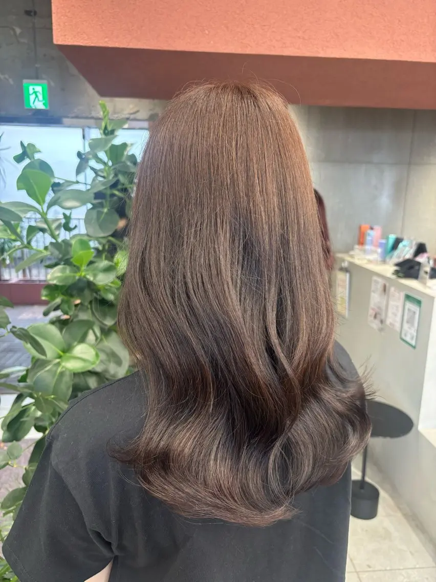 ロング カラー カット ヘアカラー トリートメント 🌷【透明感カラー】 ✨Yuiのヘアスタイル