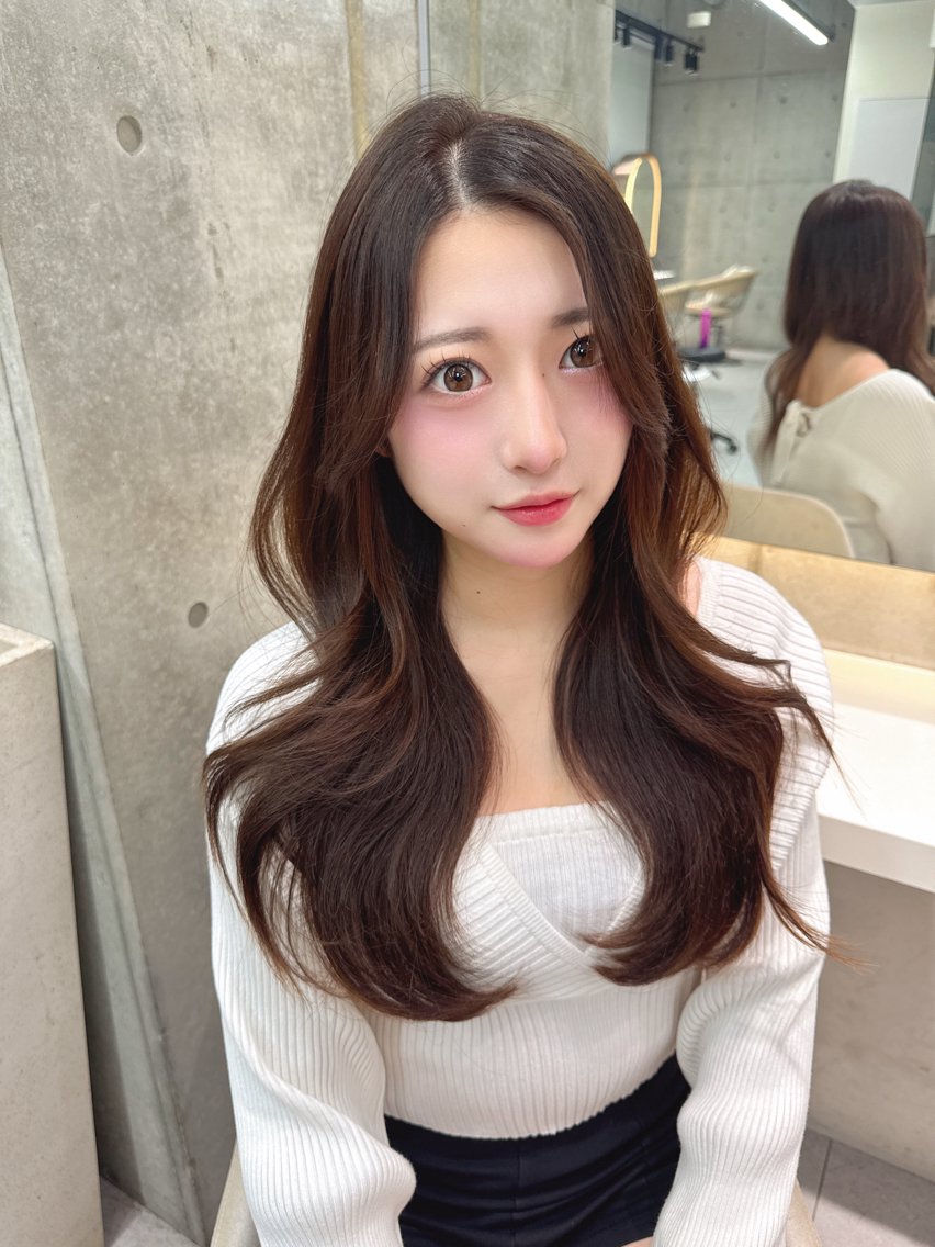 ロング カラー ヘアアレンジ カット ヘアカラー トリートメント shion 透明感カラーのヘアスタイル