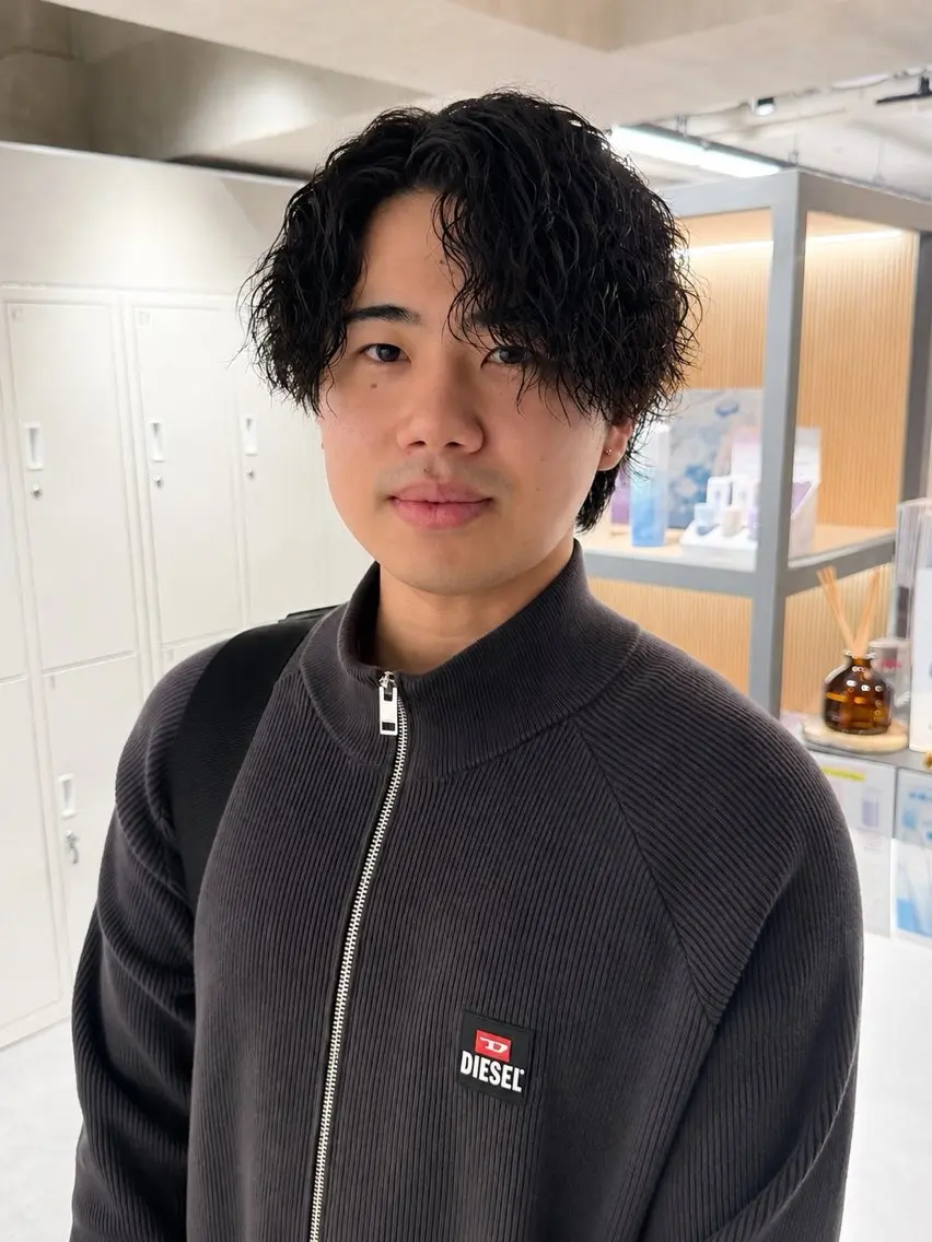 ミディアム パーマ カット パーマ 似合わせ 鈴木俊輔のヘアスタイル