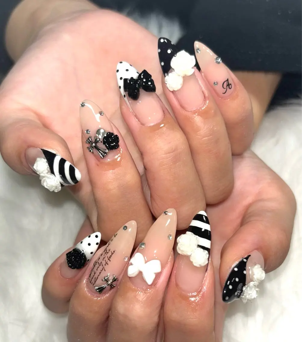 ネイル フレンチネイル ロングネイル 持ち込み Natsumi 【protea】のネイルデザイン