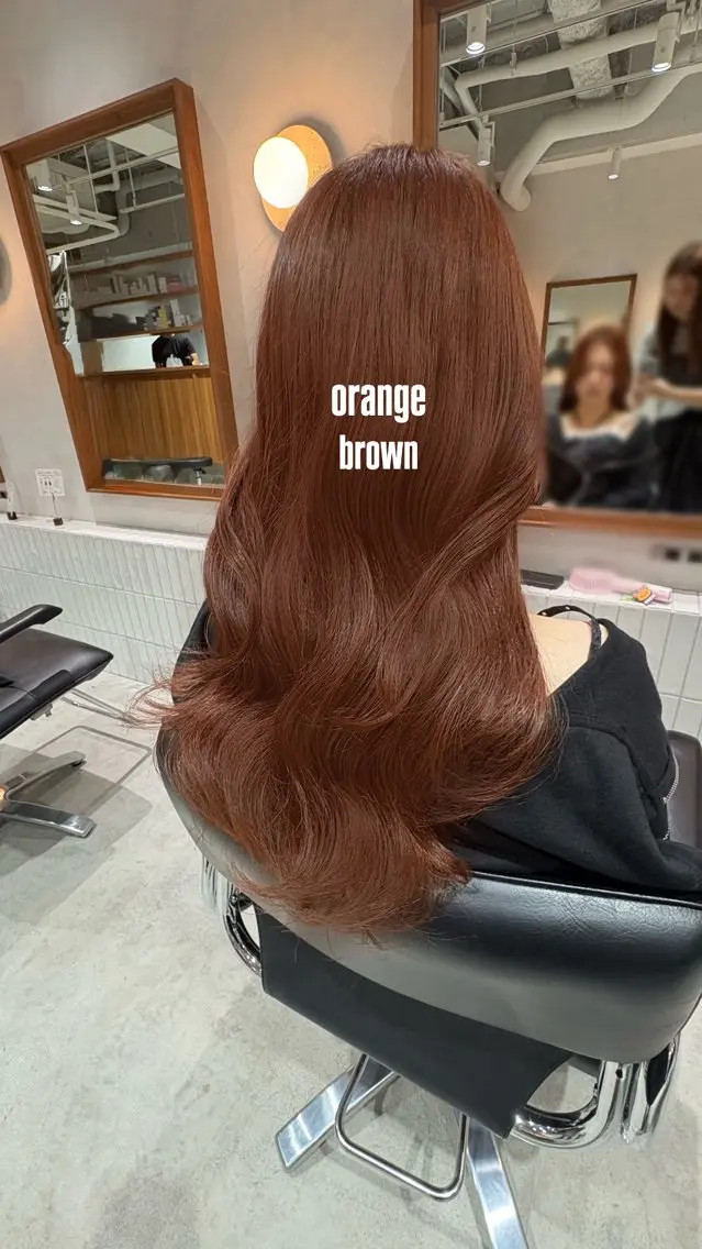 ロング ヘアカラー SANO YUIのヘアスタイル