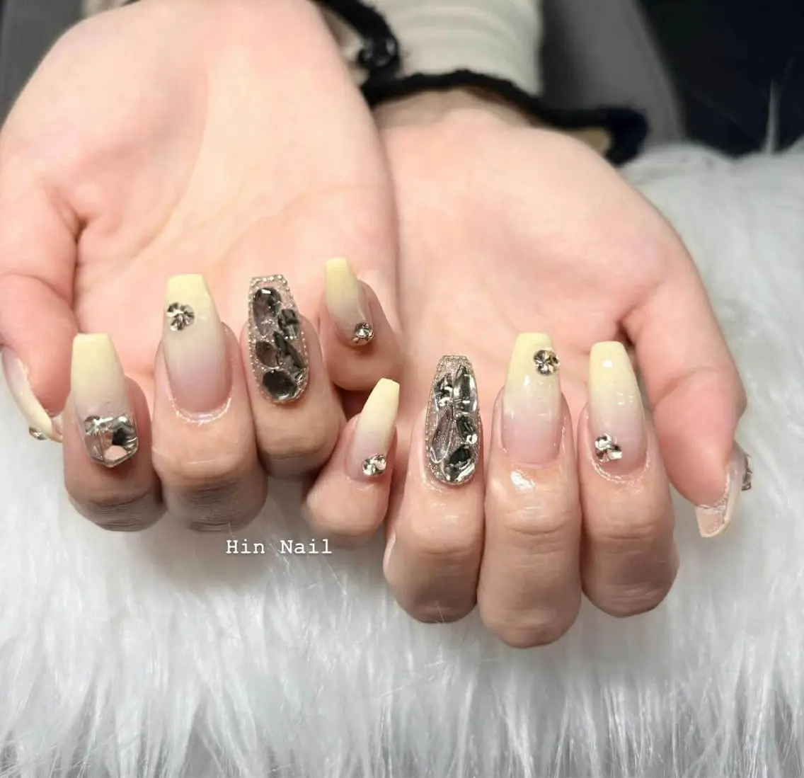 ネイル ハンドネイル Hin Nail 日本橋のネイルデザイン