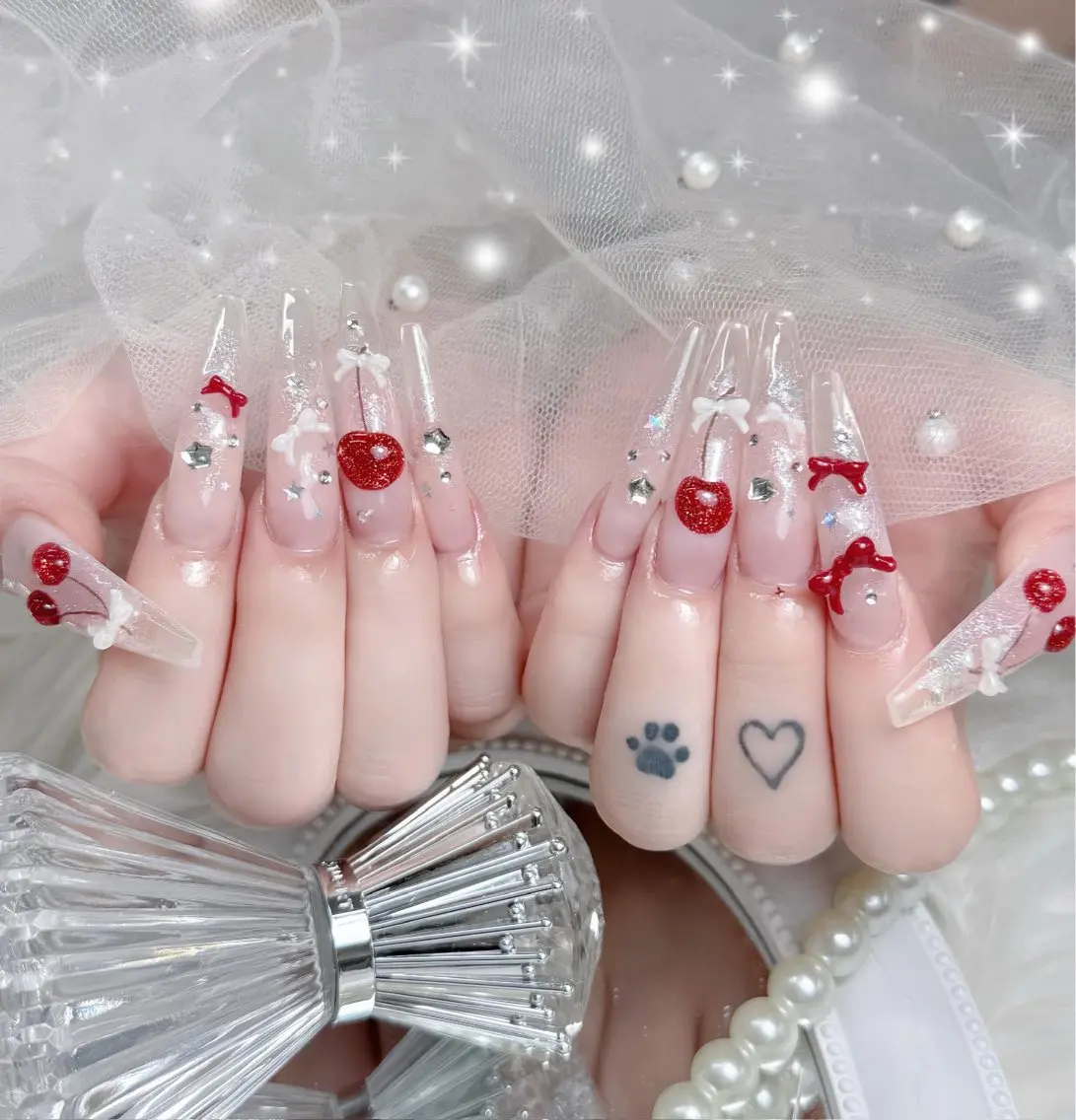 ネイル フラワーネイル ジェルネイル キラキラネイル 韓国ネイル 持ち込み ハンドネイル Nova Nailのネイルデザイン