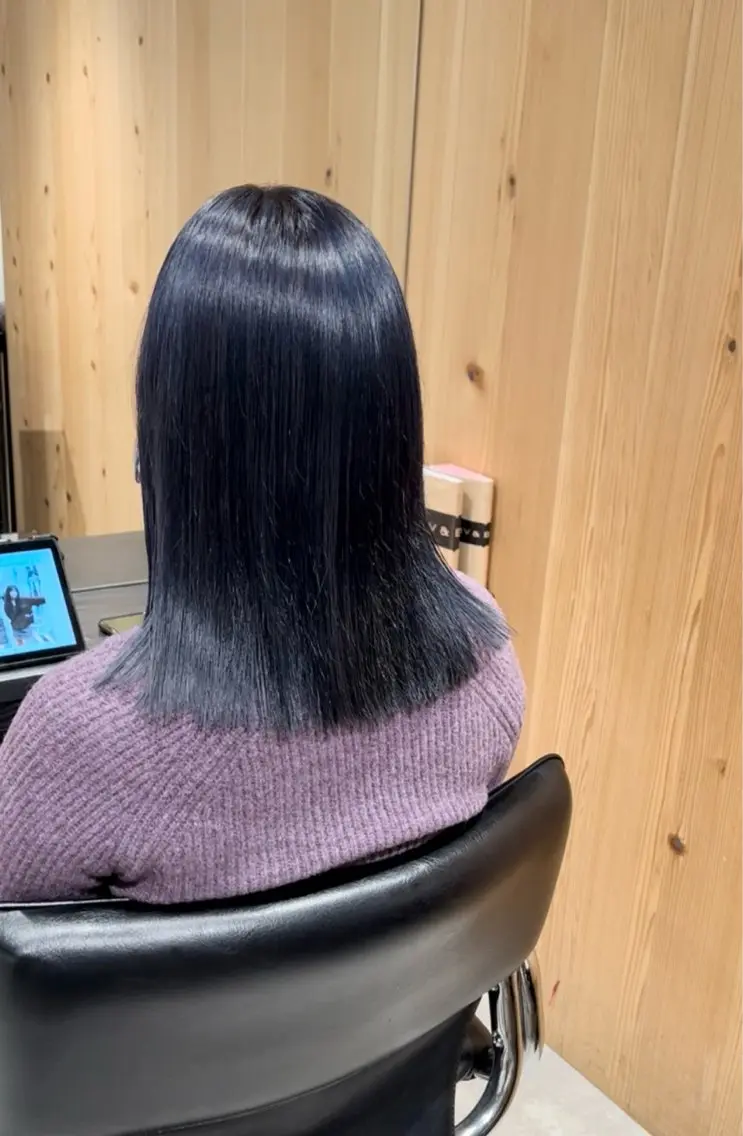 ミディアム カラー ブリーチ カット ヘアカラー トリートメント ヘッドスパ スキバサミを使わない カット🌼唯🌼のヘアスタイル