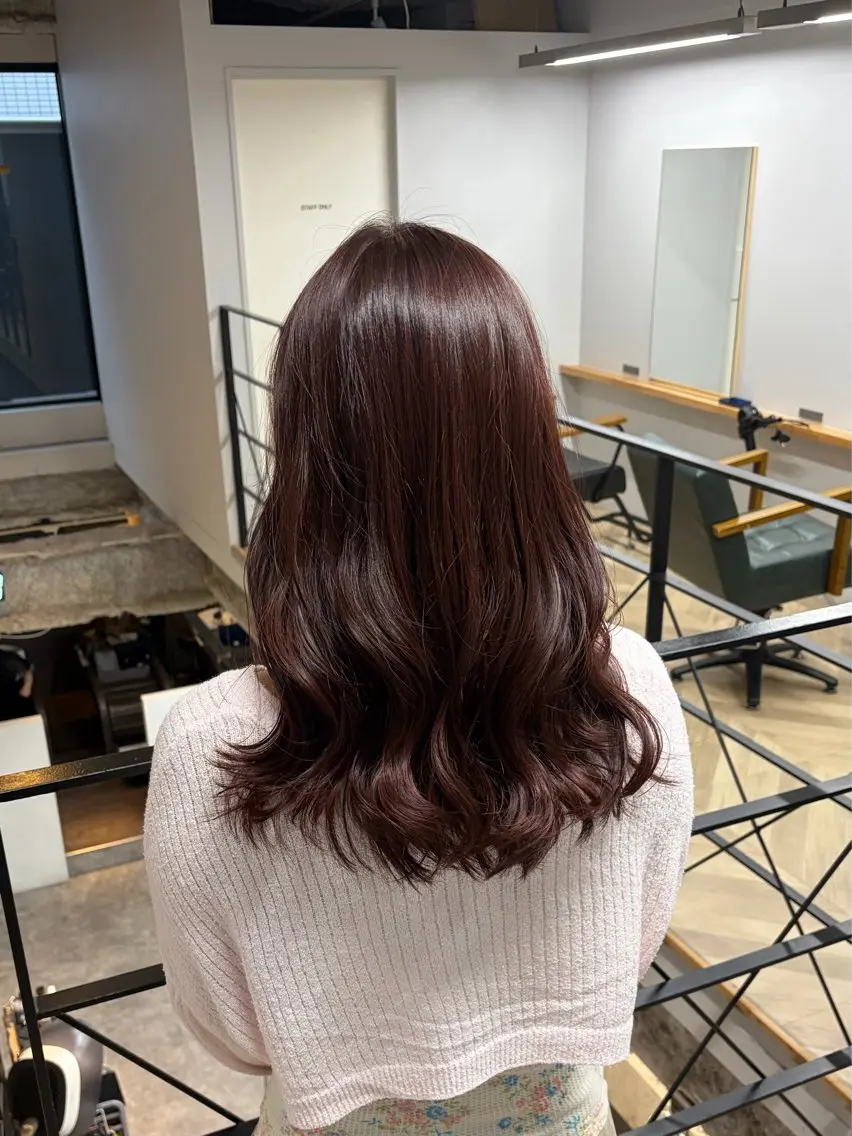 セミロング カラー レッドカラー ヘアカラー RIKO / ICI 伏見/透明感カラー/のヘアスタイル