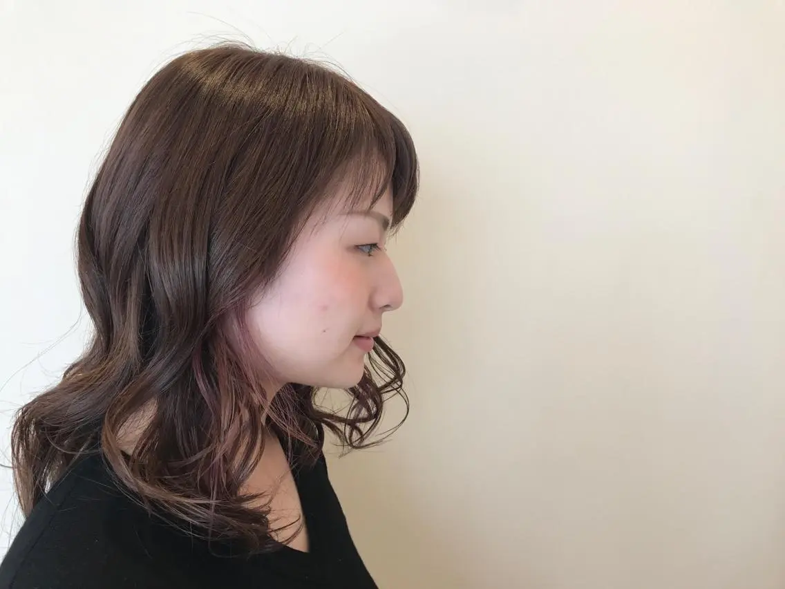 セミロング カラー バイオレットカラー 棚原 春奈のヘアスタイル