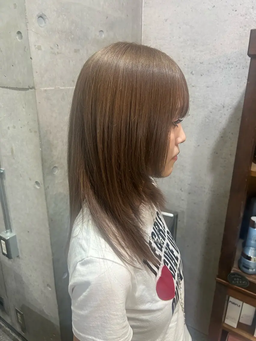 セミロング カラー ベージュカラー ブリーチ ブラウンカラー チョコレートブラウン 透明感カラー ヘアカラー 🌈キムラ ヒナタ🌈のヘアスタイル