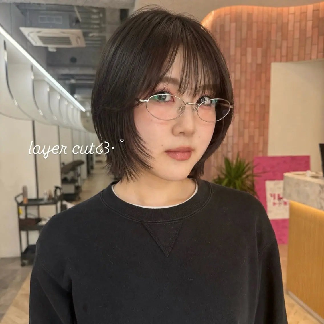 ミディアム カラー カット ヘアカラー トリートメント 柔らかいbeige ¦韓国¦🩰マユ🩰のヘアスタイル
