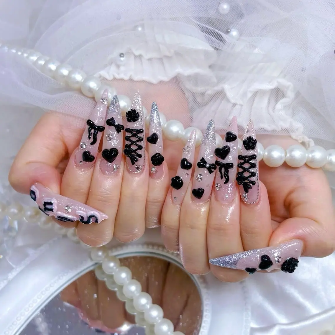 ロング ねね🎀 Melia nailのネイルデザイン