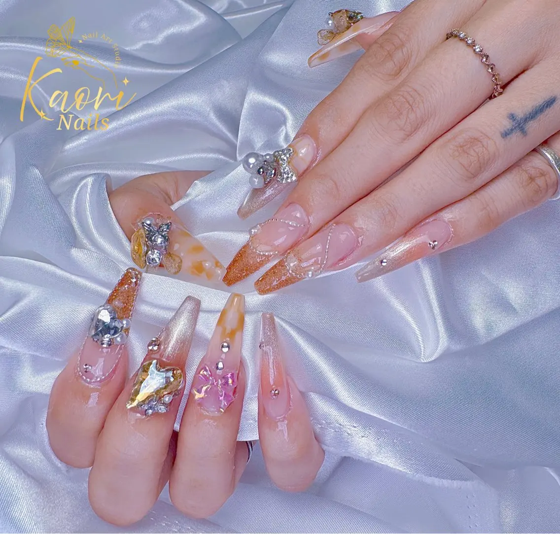 ネイル フラワーネイル フットネイル フレンチネイル キラキラネイル 韓国ネイル KAORI YUMIのネイルデザイン