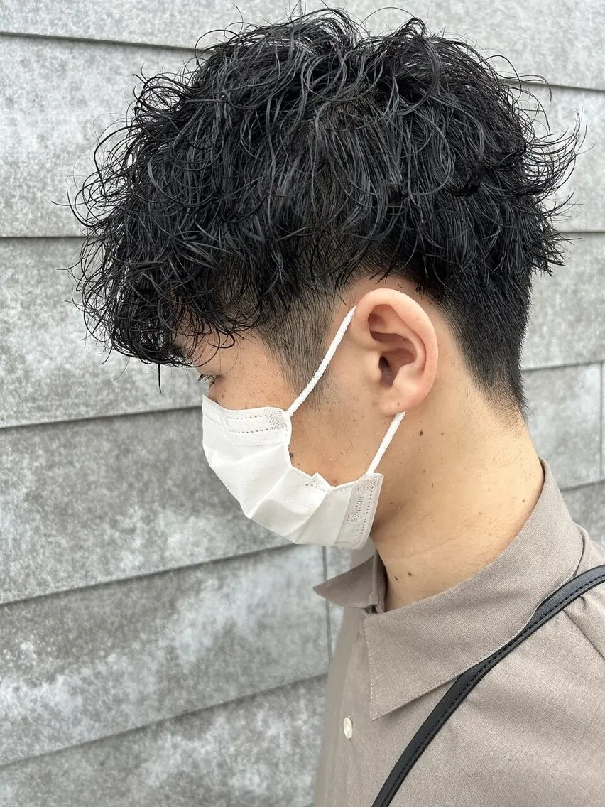 パーマ メンズ マッシュ メンズパーマ カット パーマ 内山 翔太のヘアスタイル
