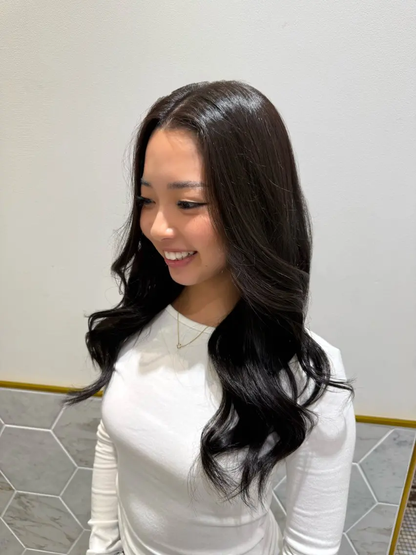 ロング ヘアカラー トリートメント 𝐘𝐮𝐢 🤎 costesのヘアスタイル