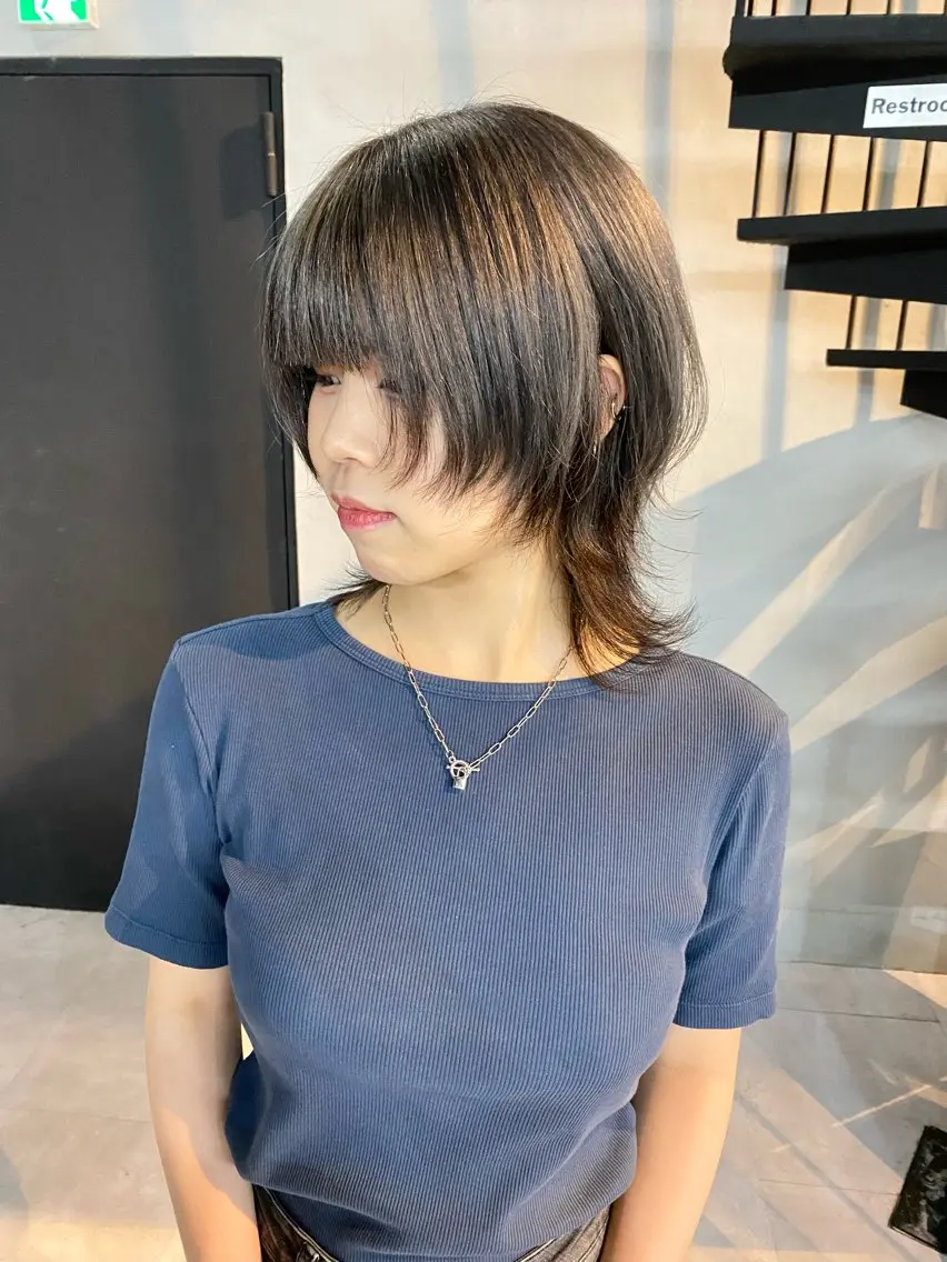 ミディアム カラー ブリーチ デザインカラー インナーカラー ツートーンカラー ボブ カット ヘアカラー トリートメント 柏 デザインカラー/ レイヤー🐣シオリのヘアスタイル