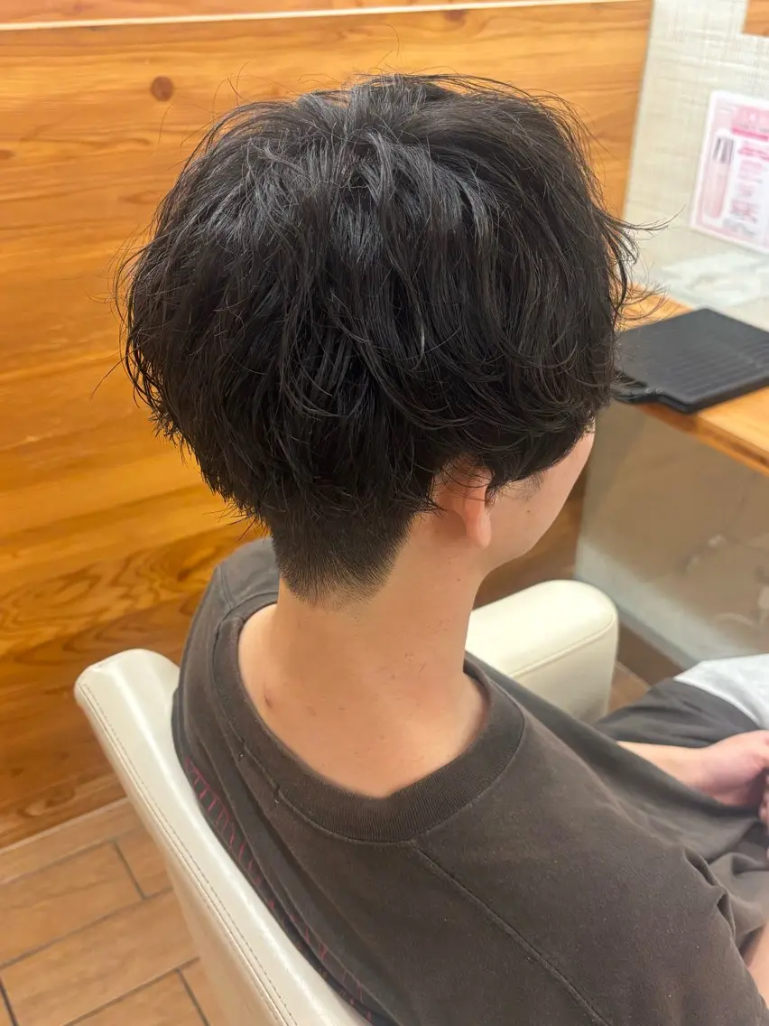 メンズ メンズパーマ 前田亜莉沙　暖色 カラー／メンズカットのヘアスタイル