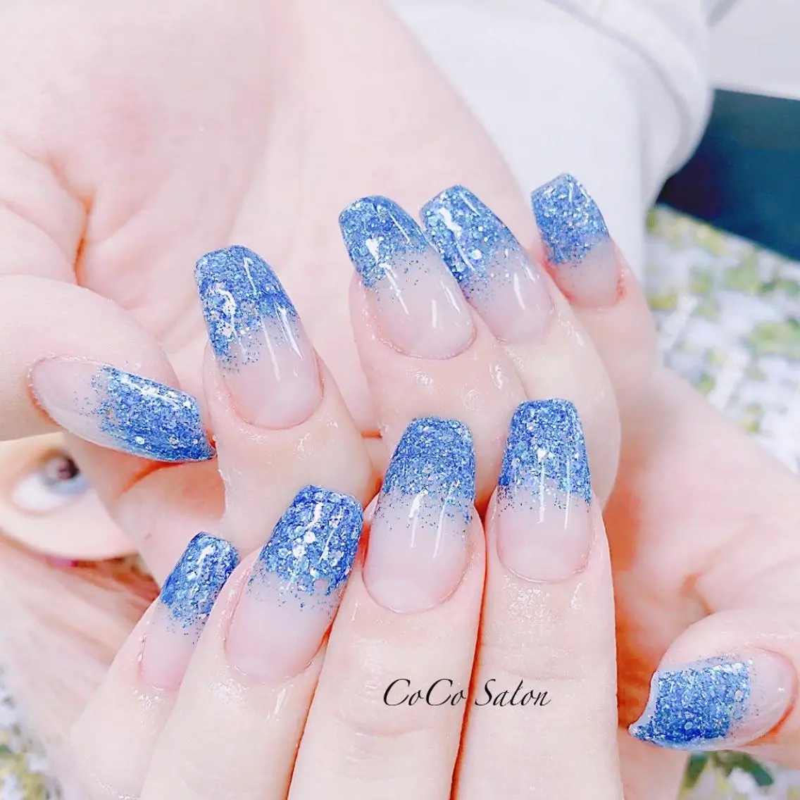 ネイル ブルー 成人式 長さ出し ジェルネイル グラデーション ハンドネイル CoCoSalon ネイル/まつ毛予約のネイルデザイン