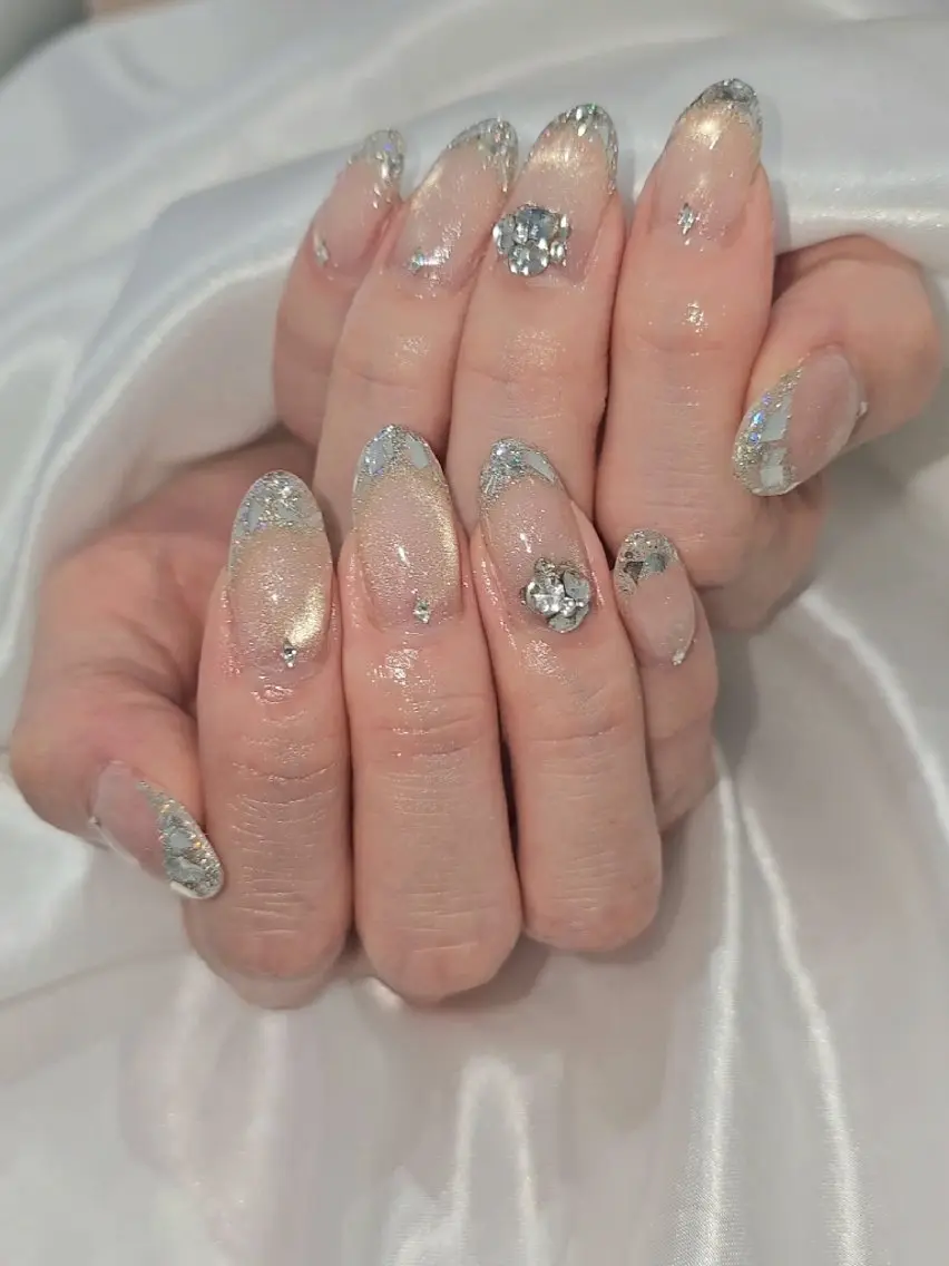 ネイル フレンチネイル ガラスフレンチ マグネットネイル ブライダルネイル Ra: Nail   라: 네일のネイルデザイン