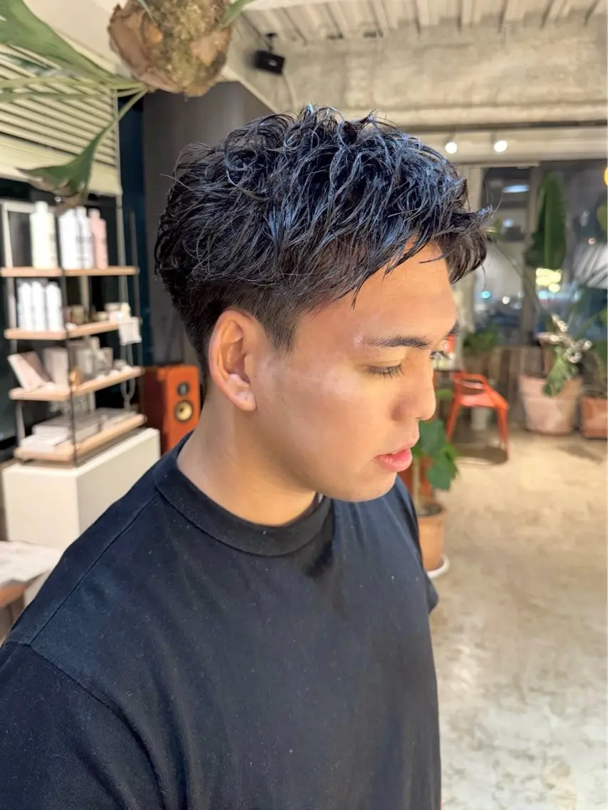 パーマ メンズ メンズパーマ カット パーマ BEHIND THE CURTAIN りこのヘアスタイル
