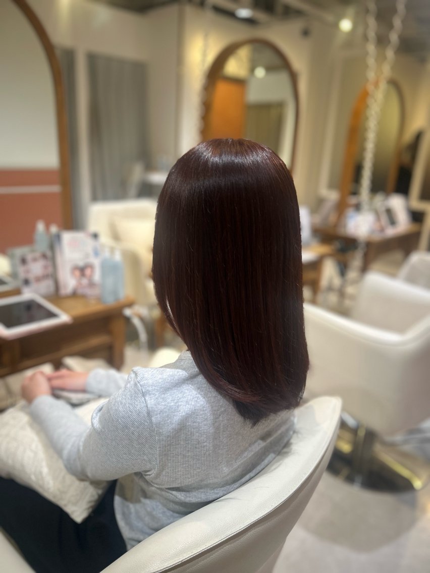 セミロング カラー 中山 知優のヘアスタイル