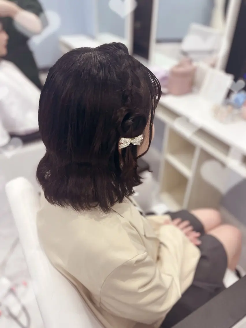 ショート ヘアアレンジ ボブ 岡本 葵朱花のヘアスタイル