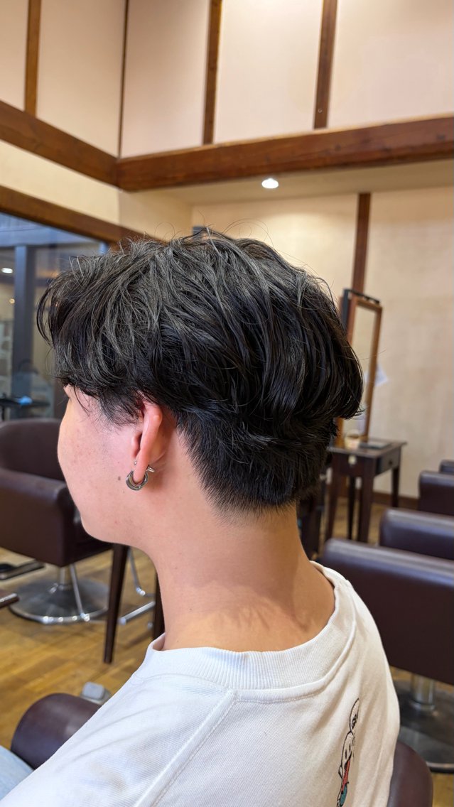 メンズ カット パーマ 鬼塚 太久斗のヘアスタイル