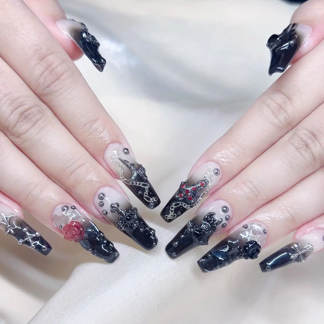 メンズ ネイル メンズ韓国風 アートネイル オーロラネイル ガーリー キラキラネイル ハンドネイル Nail salon 木にいるのネイルデザイン