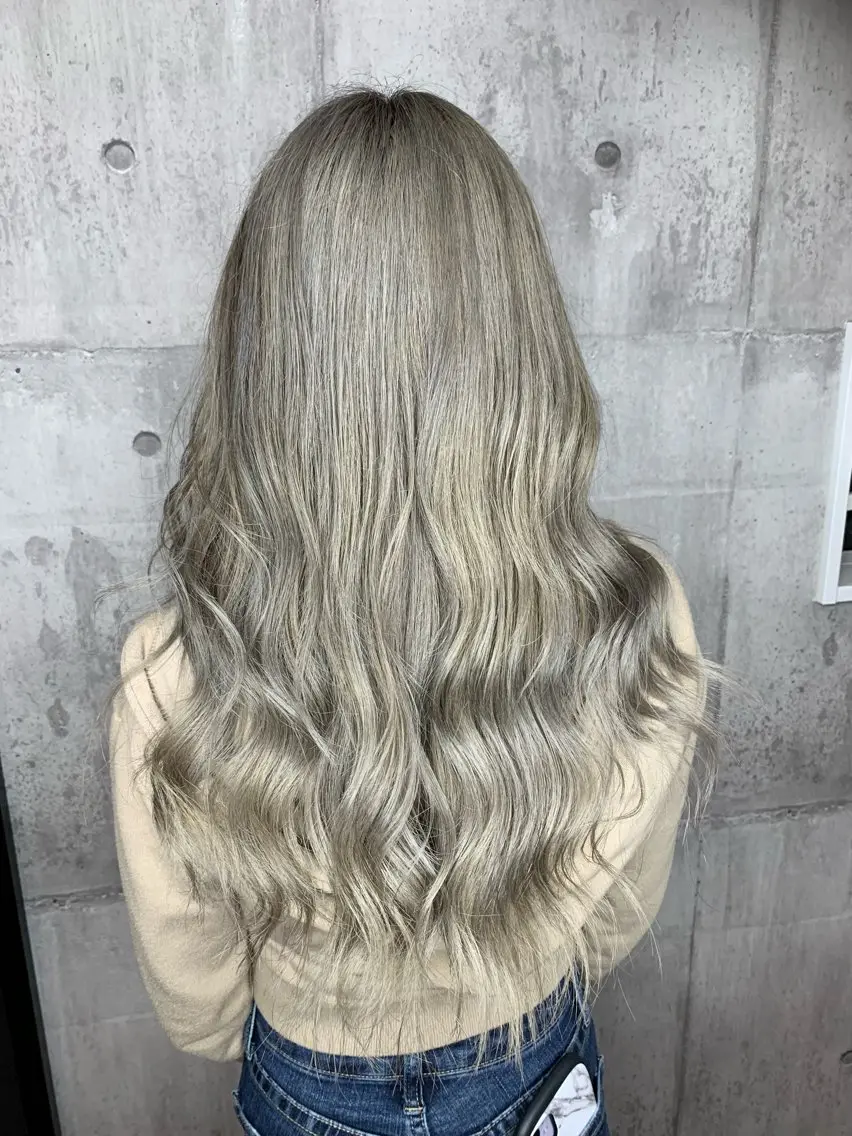 ロング ヘアカラー トリートメント yoshihara yuukiのヘアスタイル