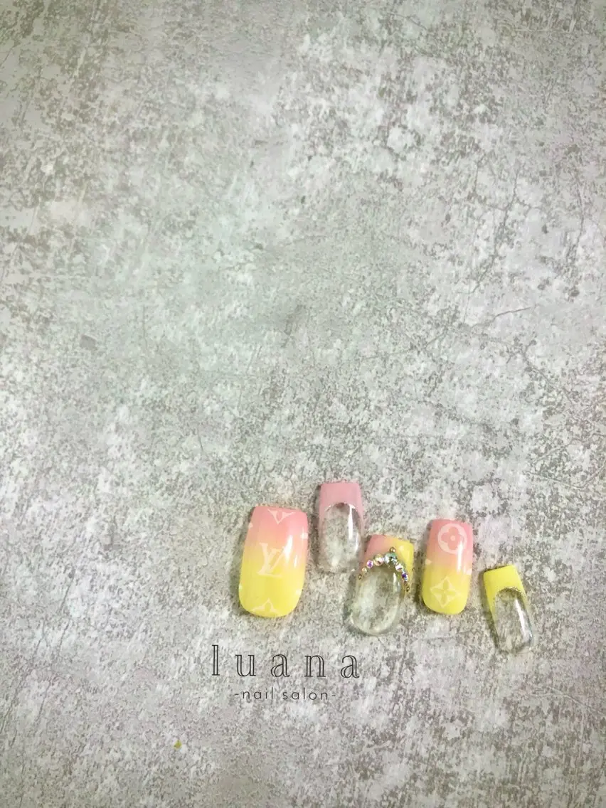 ネイル luana ネイルサロンのネイルデザイン