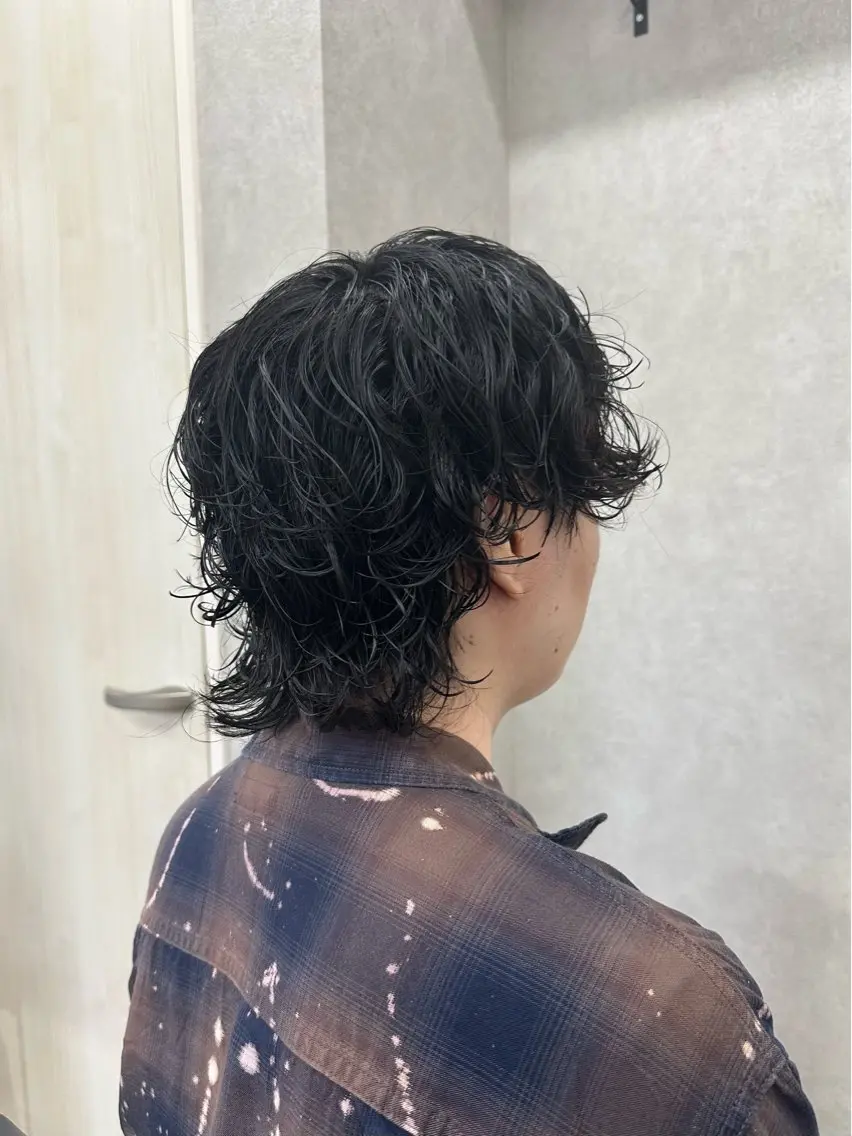 ミディアム カット パーマ ✂️秋葉原 🤍YURI🤍のヘアスタイル