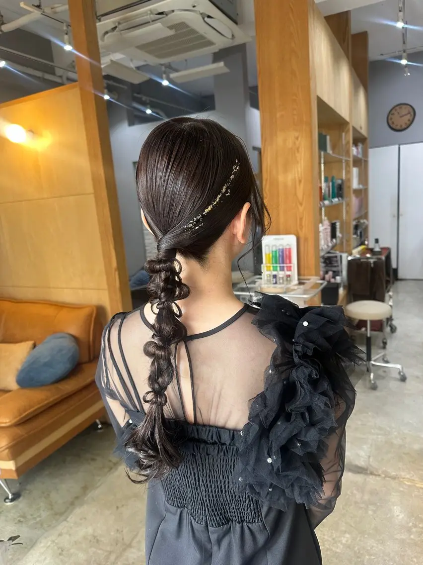 (金箔付き🌙)結婚式・同窓会等のお呼ばれヘアセット🩰💕の写真