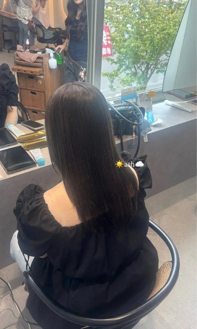 ミディアム カラー 🍒みしろ ほたる🍒のヘアスタイル