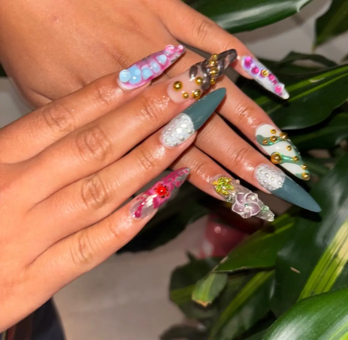 ネイル ハンドネイル 🐬Cxxu° Nail✝️のネイルデザイン