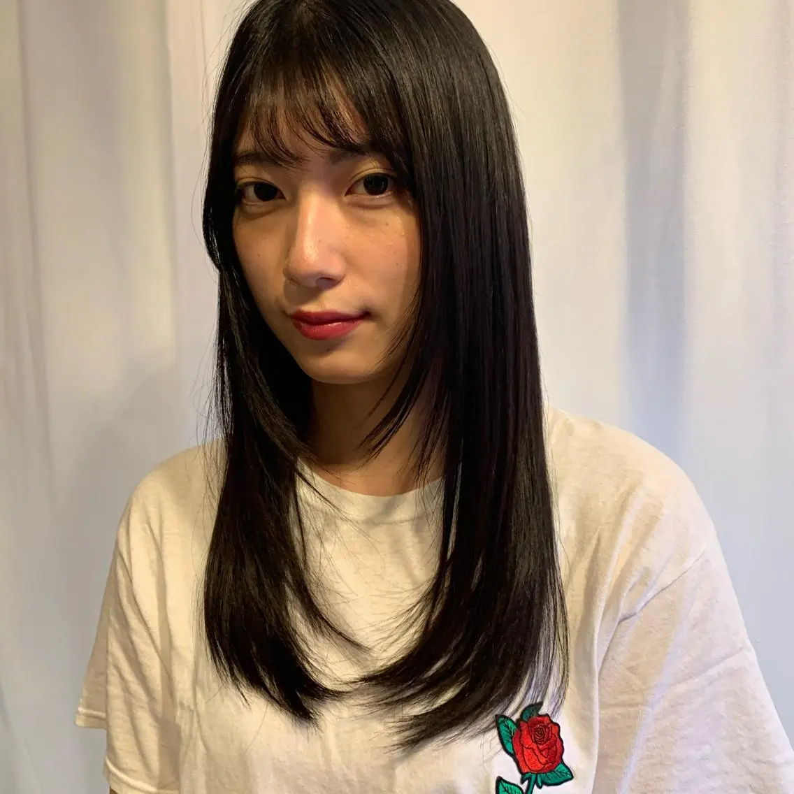 セミロング トリートメント 酸熱トリートメント ウルフ、レイヤー 、メンズカットSHOのヘアスタイル