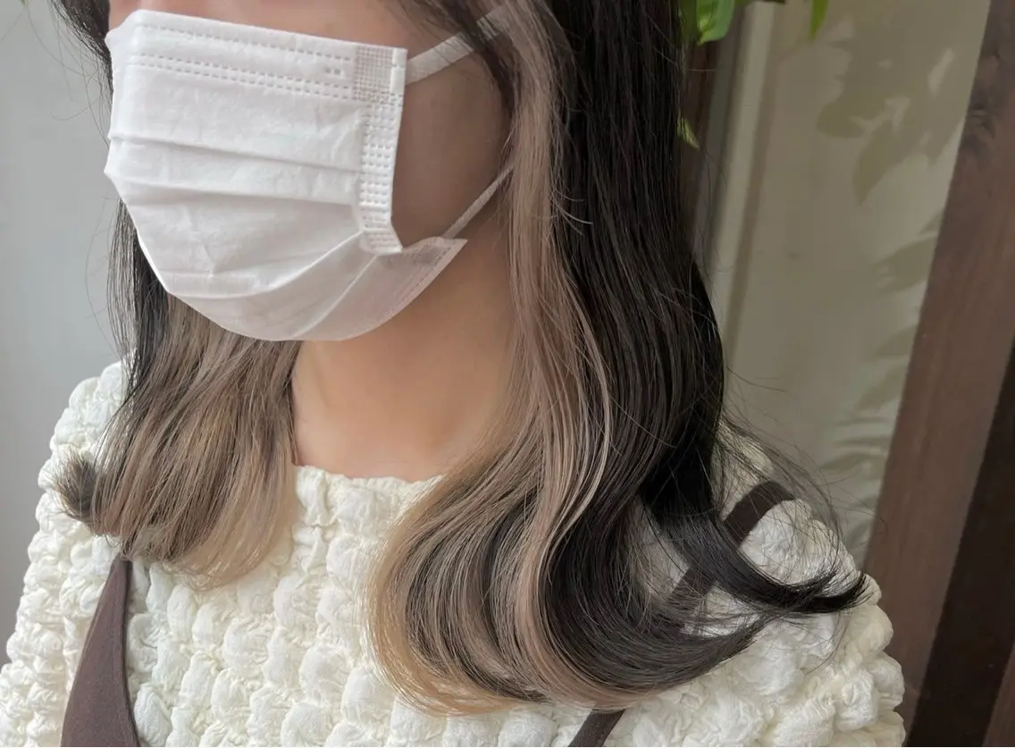 セミロング カラー ヘアカラー トリートメント UNBLEACH ブリーチカラーのヘアスタイル