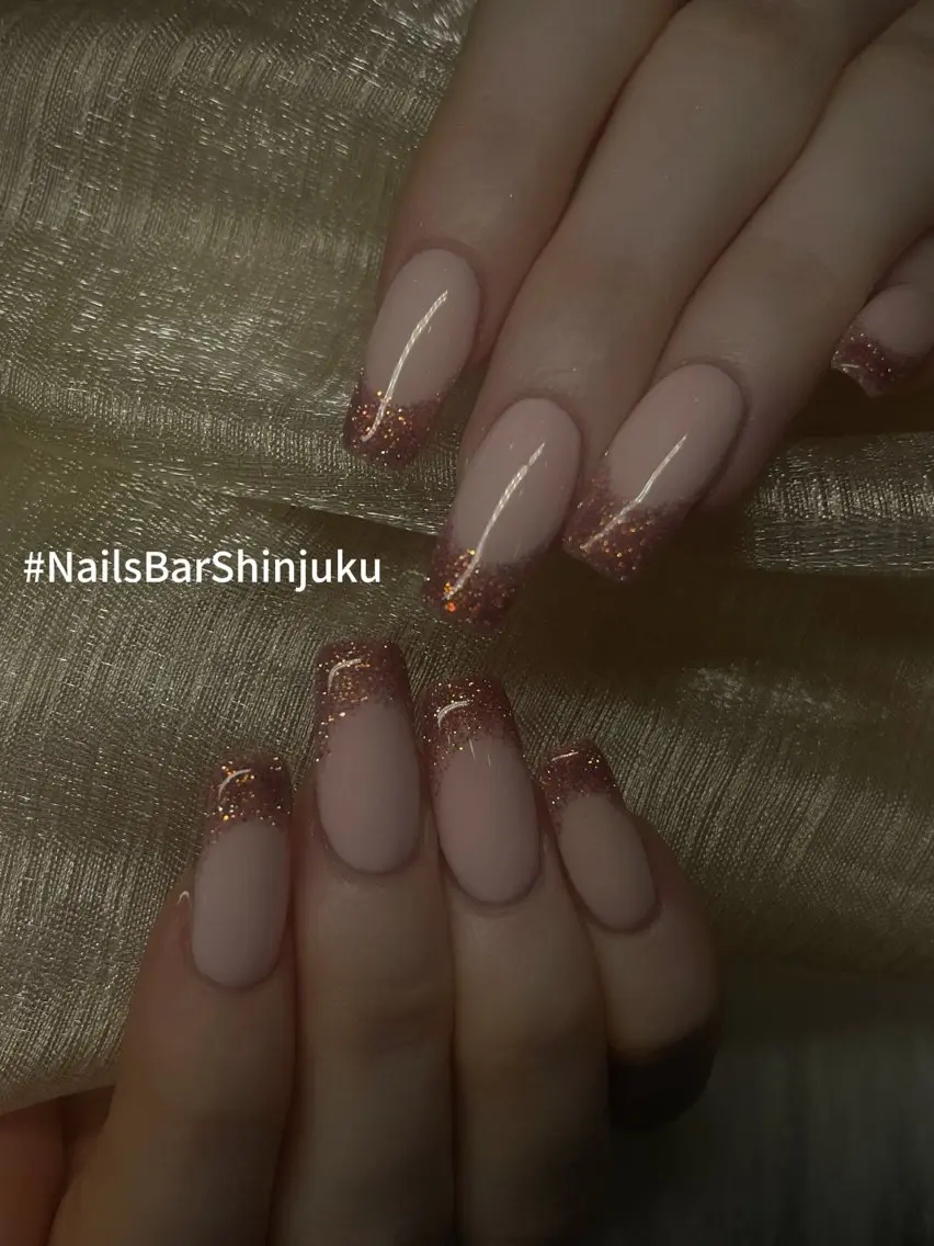ネイル ボルドー ブラウン チークネイル ドット フットネイル ハンドネイル NAILS BAR SHINJUKUのネイルデザイン