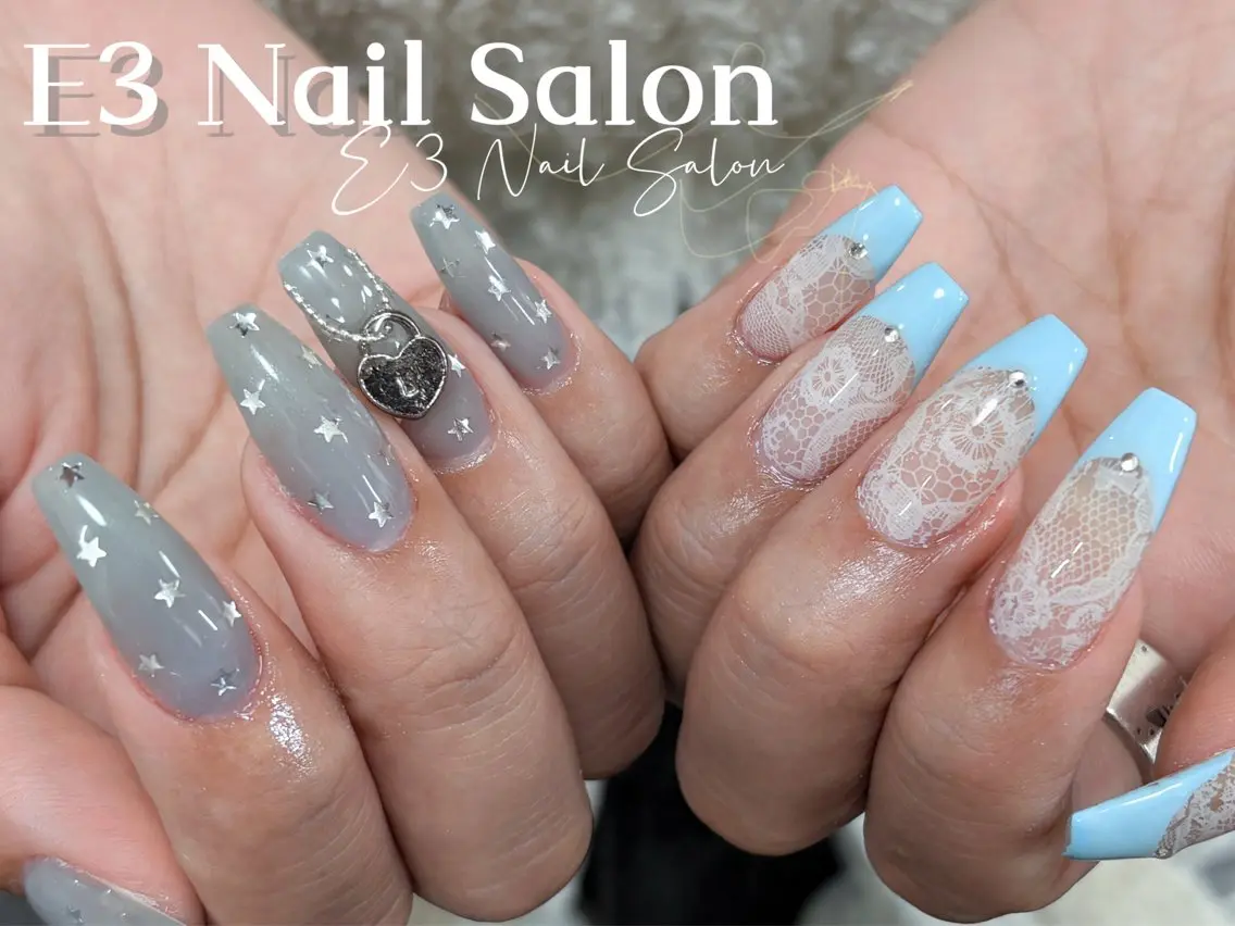 ネイル オーロラネイル フレンチネイル ジェルネイル ガラスフレンチ グラデーション ハンドネイル E3 Nail Salonのネイルデザイン