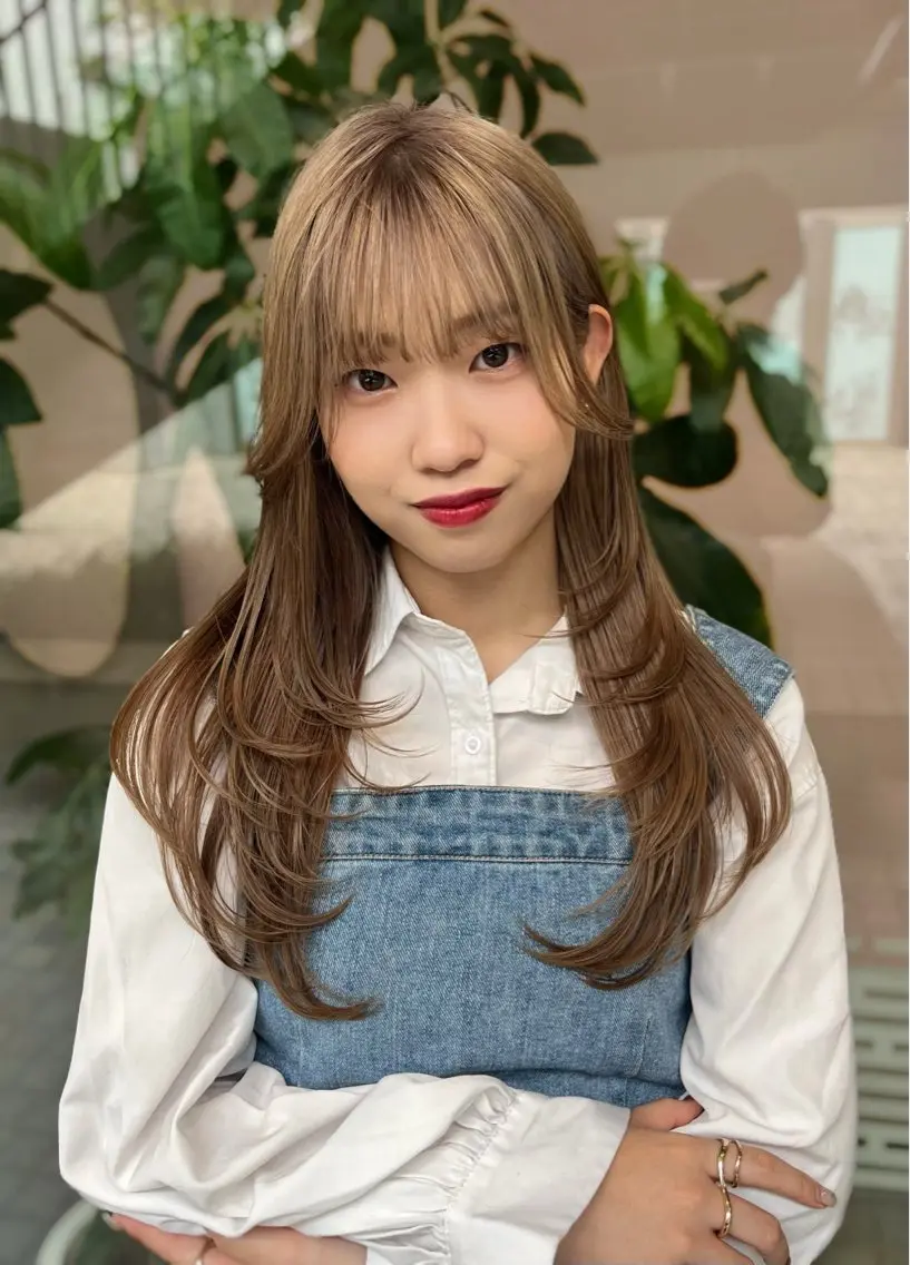 ロング くびれヘア 顔周りカット 韓国風ヘア レイヤーカット 似合わせカット 💫レイヤーカット✨ 透明感カラー工藤雄大のヘアスタイル