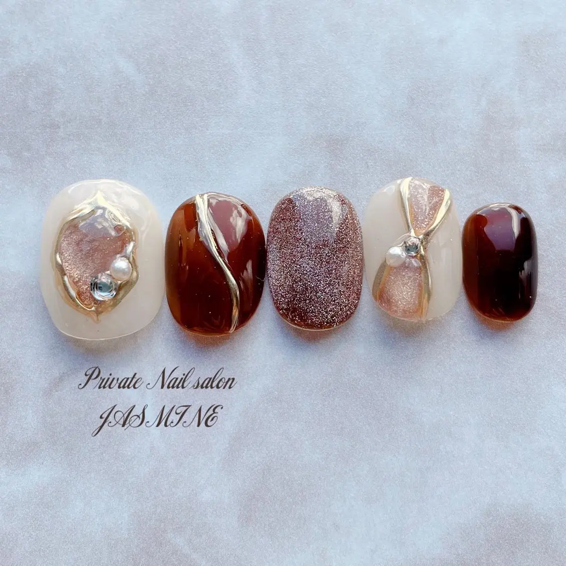 ネイル マグネットネイル ミラーネイル ハンドネイル Nail salon JASMINEのネイルデザイン