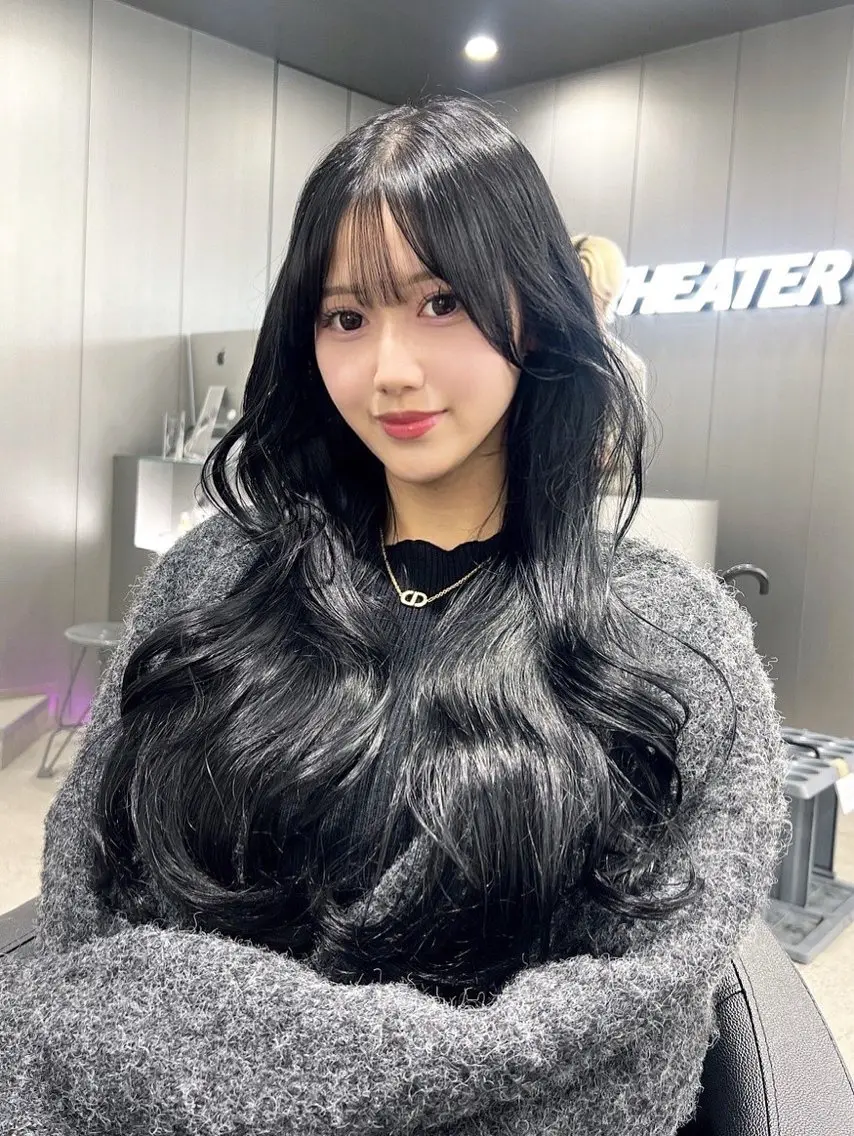 【日数限定🎀】前髪・顔周り似合わせカット＋艶感たっぷりワンカラー＋トリートメント🪞🤍の写真