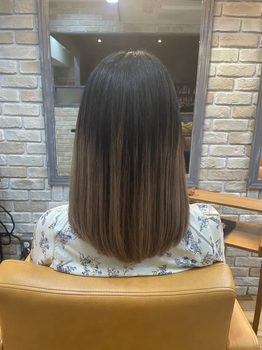 セミロング レイヤースタイル⭐️ 村上のヘアスタイル