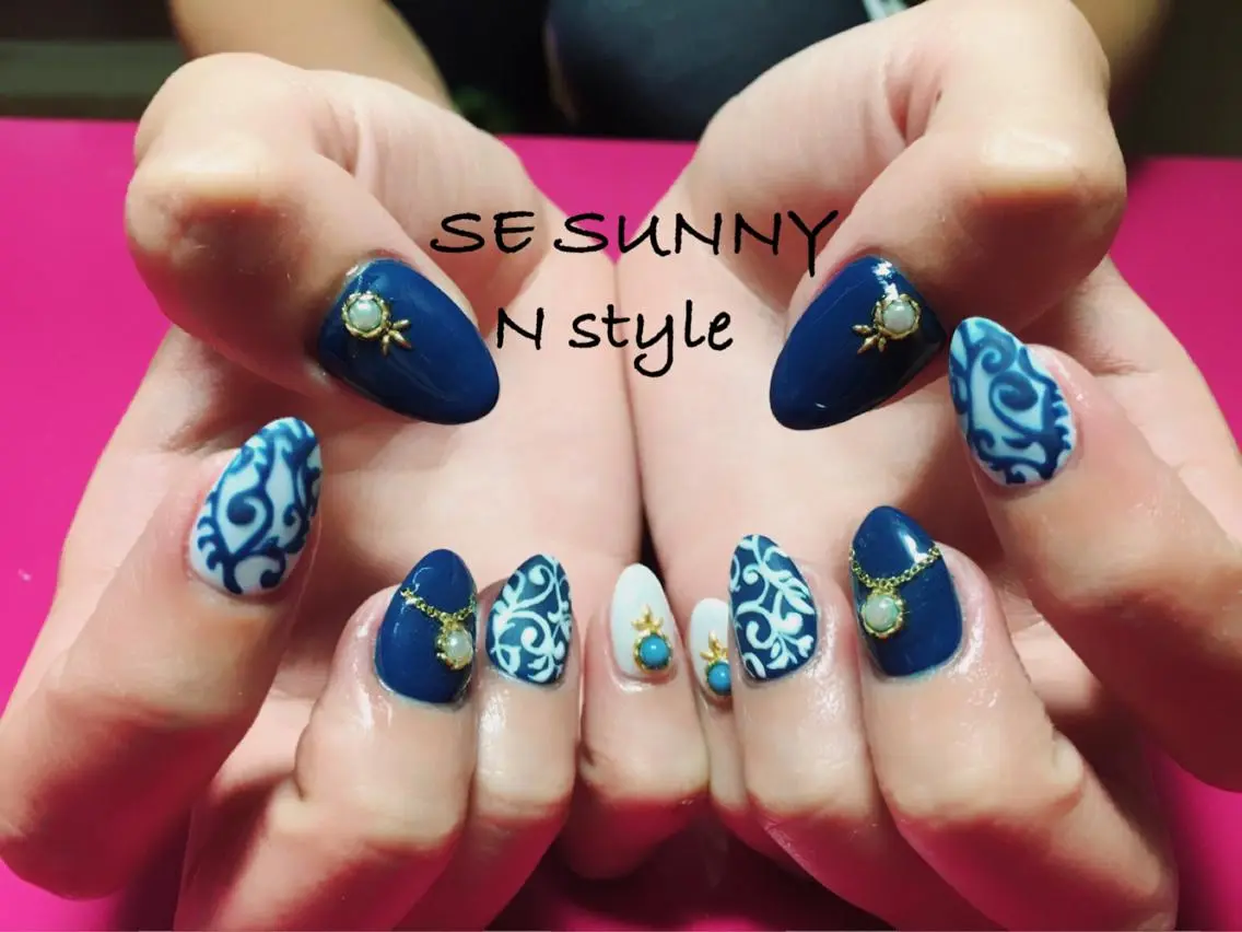 ネイル マツエク・マツパ ストーンネイル SE SUNNY N-styleのネイルデザイン