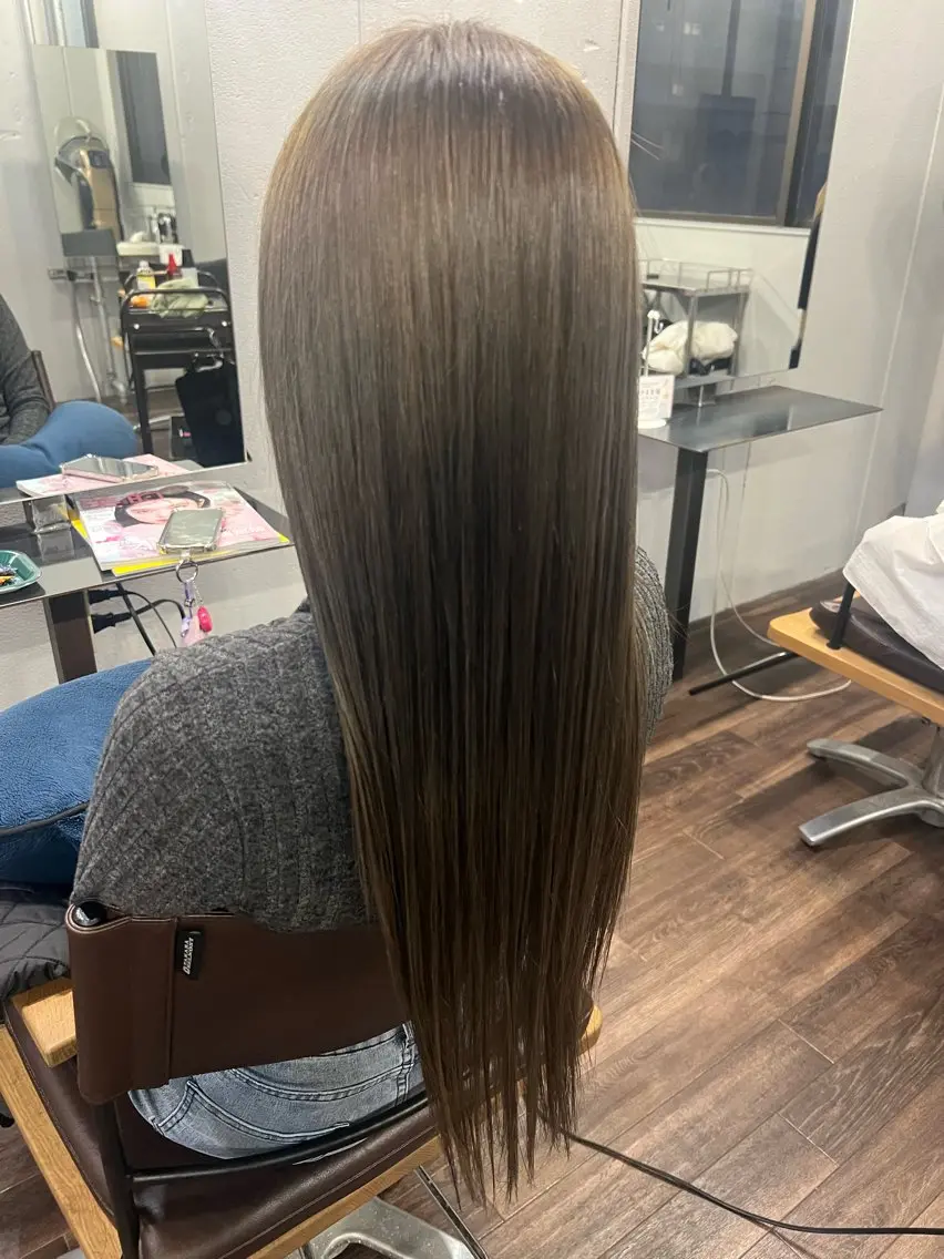 ロング カラー デザインカラー ハイライトカラー ハイトーンカラー ハイライト ヘアカラー terra🌈大久保 睦美のヘアスタイル