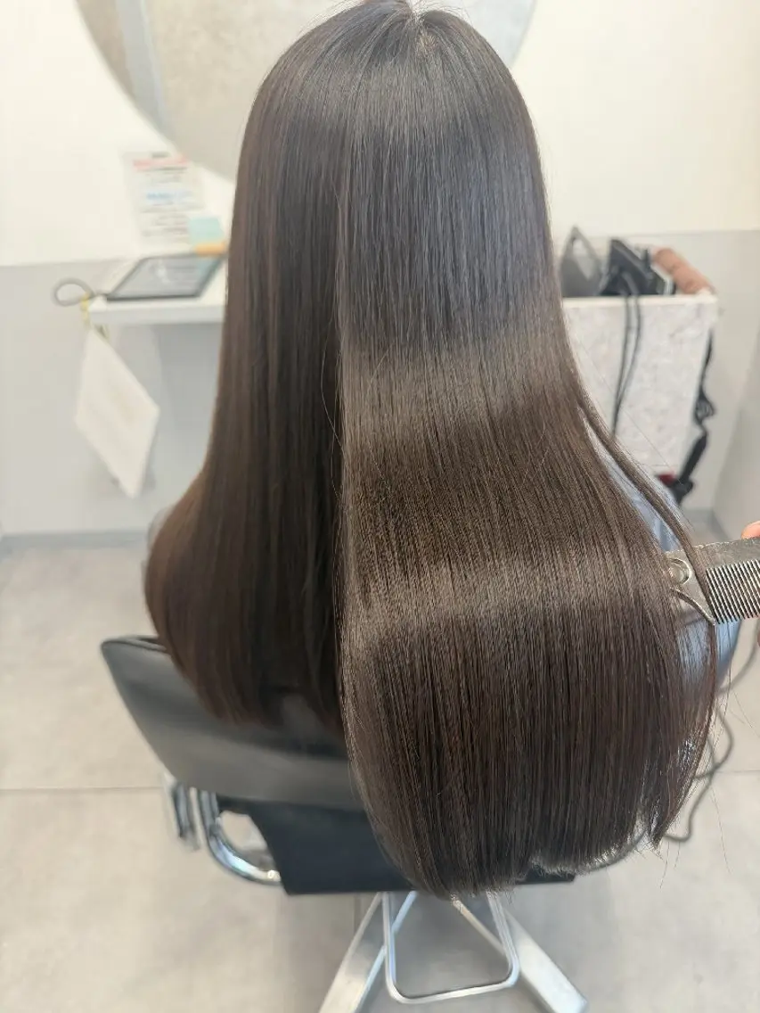 ロング カラー 髪質改善 縮毛矯正 ヘアカラー トリートメント 【髪質改善美容師】t occa茨木篠原健太のヘアスタイル