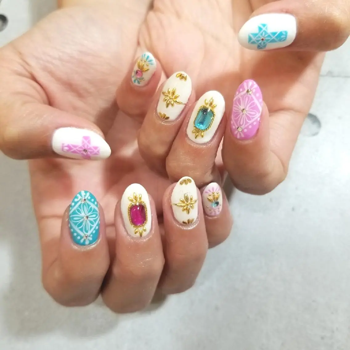 ネイル アートネイル nijiiro🌈 サトウのネイルデザイン